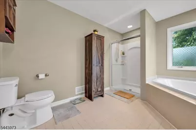 39 Meadowview Dr, Lopatcong Township, NJ 08865 - Photo 26