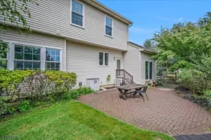 39 Meadowview Dr, Lopatcong Township, NJ 08865 - Photo 40