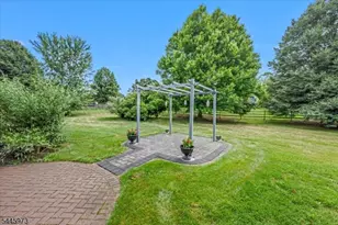 39 Meadowview Dr, Lopatcong Township, NJ 08865 - Photo 46