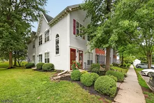161 Gregory Ln, Franklin Township, NJ 08823 - Photo 2