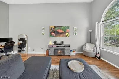 161 Gregory Ln, Franklin Township, NJ 08823 - Photo 12