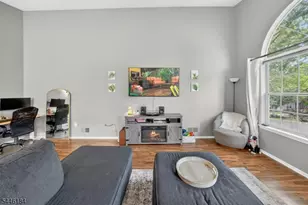 161 Gregory Ln, Franklin Township, NJ 08823 - Photo 12