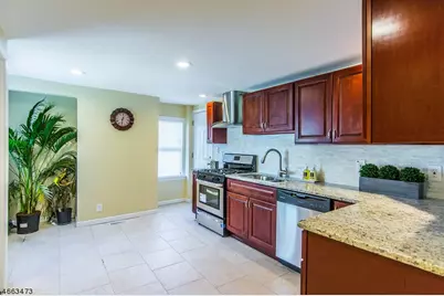 911 Anna St, Elizabeth, NJ 07201 - Photo 8