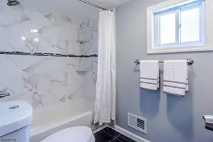 911 Anna St, Elizabeth, NJ 07201 - Photo 10