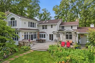 200 Valley Dr, Watchung, NJ 07069 - Photo 26