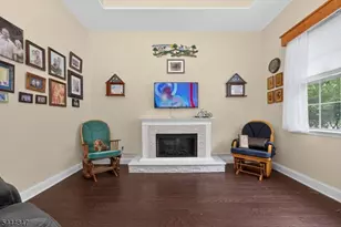 418 Edward St, Lopatcong Township, NJ 08865 - Photo 12