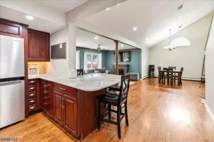 81 Summit Ave, Butler, NJ 07405 - Photo 8
