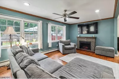 81 Summit Ave, Butler, NJ 07405 - Photo 10