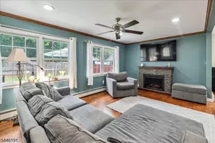 81 Summit Ave, Butler, NJ 07405 - Photo 10