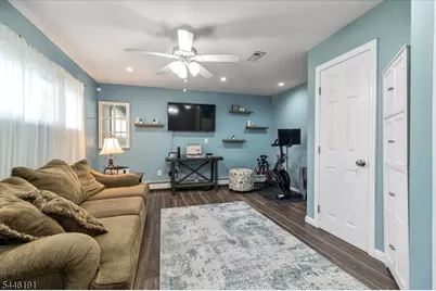 81 Summit Ave, Butler, NJ 07405 - Photo 2