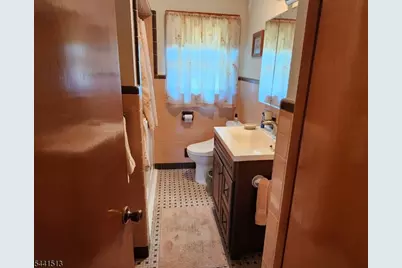 615 Ashland Rd, Middlesex, NJ 08846 - Photo 12