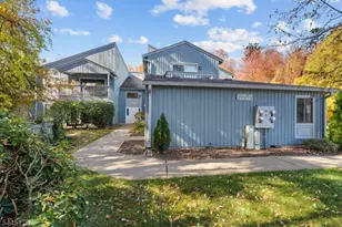 51 Drake Ln, Roxbury Township, NJ 07852 - Photo 2