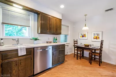 15 Glenwood St, Clifton, NJ 07013 - Photo 14