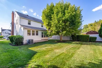 15 Glenwood St, Clifton, NJ 07013 - Photo 2