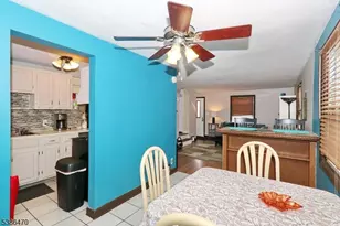 689 Crescent Dr, Bound Brook, NJ 08805 - Photo 2