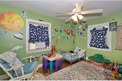 689 Crescent Dr, Bound Brook, NJ 08805 - Photo 8