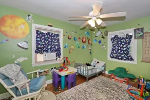 689 Crescent Dr, Bound Brook, NJ 08805 - Photo 8