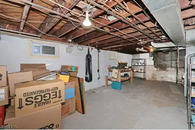 689 Crescent Dr, Bound Brook, NJ 08805 - Photo 10