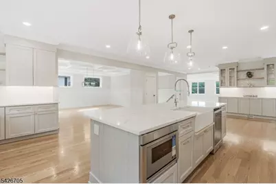 107 Chestnut Ave, Bernardsville, NJ 07924 - Photo 18