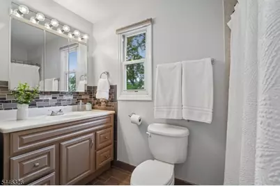 184 Beech St, Nutley, NJ 07110 - Photo 20