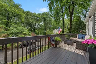 28 Longview Trail, Denville, NJ 07834 - Photo 12