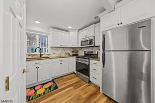 28 Longview Trail, Denville, NJ 07834 - Photo 4