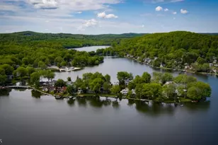 28 Longview Trail, Denville, NJ 07834 - Photo 2