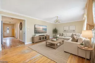 261 10th St, Palisades Park, NJ 07650 - Photo 4