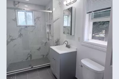 76 Mohawk Avenue, Hawthorne, NJ 07506 - Photo 8