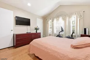 246 Long Meadow Rd, Bedminster Township, NJ 07921 - Photo 18