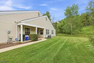 246 Long Meadow Rd, Bedminster Township, NJ 07921 - Photo 2