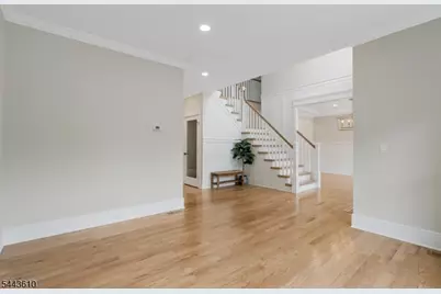 752 Valley Rd, Long Hill Township, NJ 07933 - Photo 6