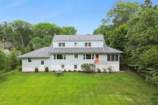70 Kingwood Dr, Little Falls Township, NJ 07424 - Photo 2