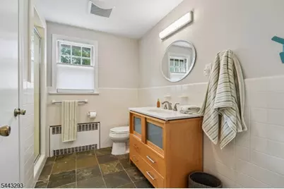70 Kingwood Dr, Little Falls Township, NJ 07424 - Photo 28