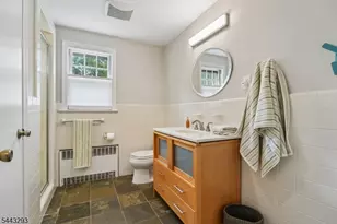 70 Kingwood Dr, Little Falls Township, NJ 07424 - Photo 28
