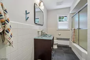 70 Kingwood Dr, Little Falls Township, NJ 07424 - Photo 24