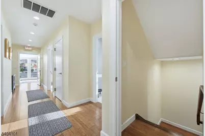 2932 Vauxhall Rd, Union Township, NJ 07088 - Photo 14