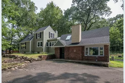 496 Manchester Ave, North Haledon, NJ 07508 - Photo 2