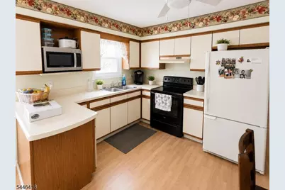 49 Frances Ave, Hopatcong, NJ 07874 - Photo 4