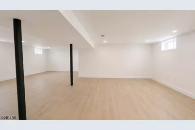 4 Atkins Ct, Clifton, NJ 07013 - Photo 28