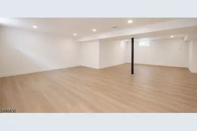 4 Atkins Ct, Clifton, NJ 07013 - Photo 30