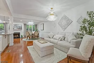 22 Averell Dr, Parsippany, NJ 07950 - Photo 14
