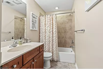 18 Bahr Cir, Verona, NJ 07044 - Photo 16