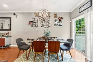 18 Bahr Cir, Verona, NJ 07044 - Photo 8