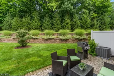 18 Bahr Cir, Verona, NJ 07044 - Photo 24