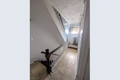 117 Carnegie Ave, East Orange, NJ 07018 - Photo 10