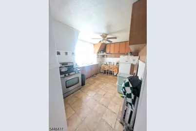 117 Carnegie Ave, East Orange, NJ 07018 - Photo 8