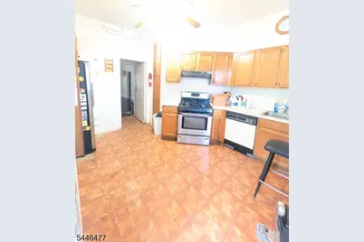 117 Carnegie Ave, East Orange, NJ 07018 - Photo 2