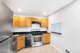 189 Irving Pl, Bernards Township, NJ 07920 - Photo 4