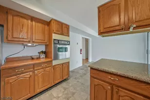 6 Concord Dr, Franklin Township, NJ 08873 - Photo 12